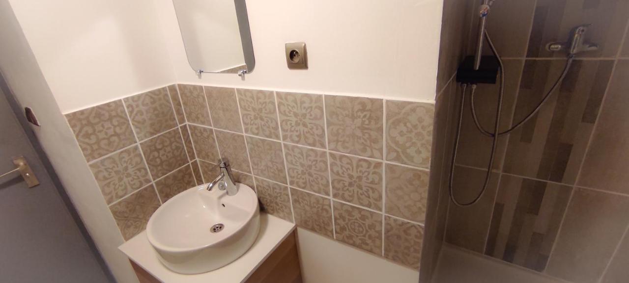 לה גרנד מוט Studio 26M2 Centre Ville Renove Avec Parking Prive מראה חיצוני תמונה